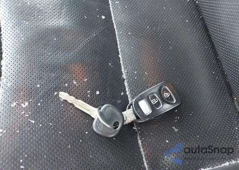 2015 Hyundai Elantra Limited из США, поврежденный, VIN 5NPDH4AE6FH593578